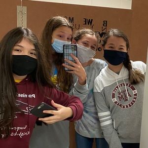 Meet your Posher, Layla